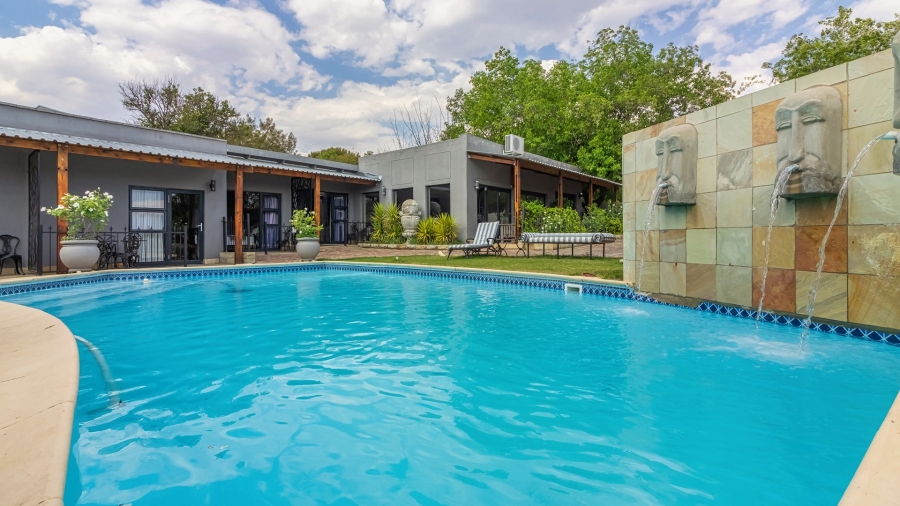 10 Bedroom Property for Sale in Panorama Free State